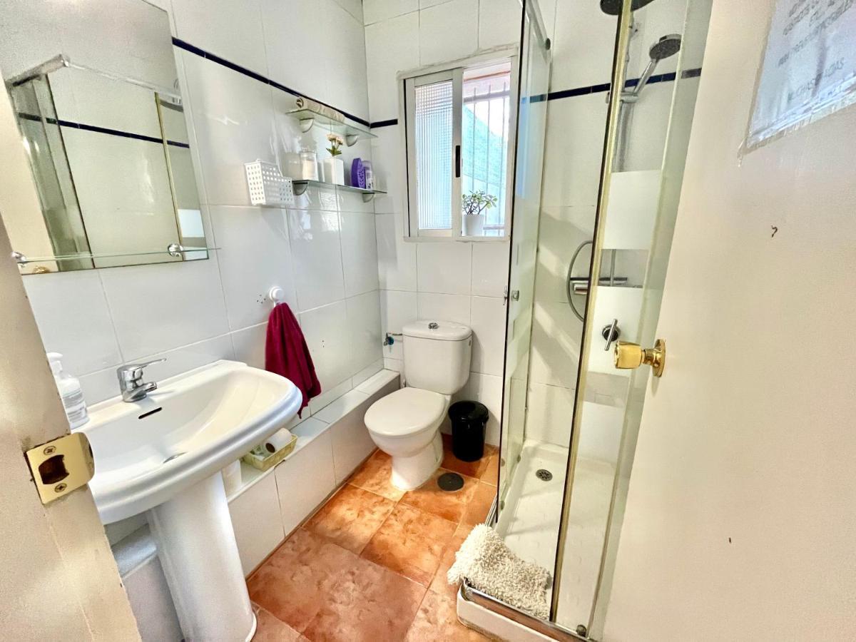 Estudio Adosado Acogedor Con Jardin, Barbacoa Y Parking Privado Alicante Dış mekan fotoğraf