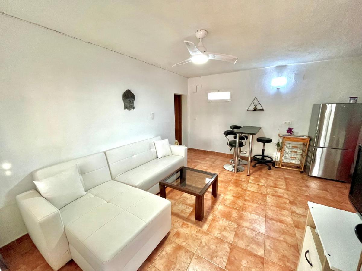 Estudio Adosado Acogedor Con Jardin, Barbacoa Y Parking Privado Alicante Dış mekan fotoğraf
